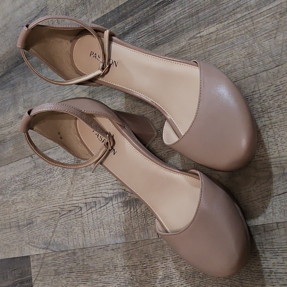 Pashion Footwear Tan Jocelyn - Picture 2 of 4